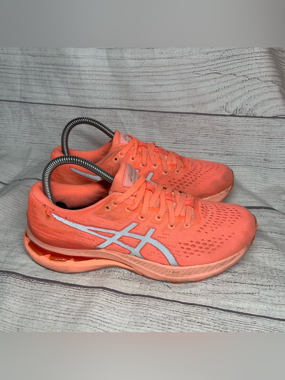 Asics Women’s 7.5 GEL-Kayano 28 Lite-Show Sun Coral Running Shoes